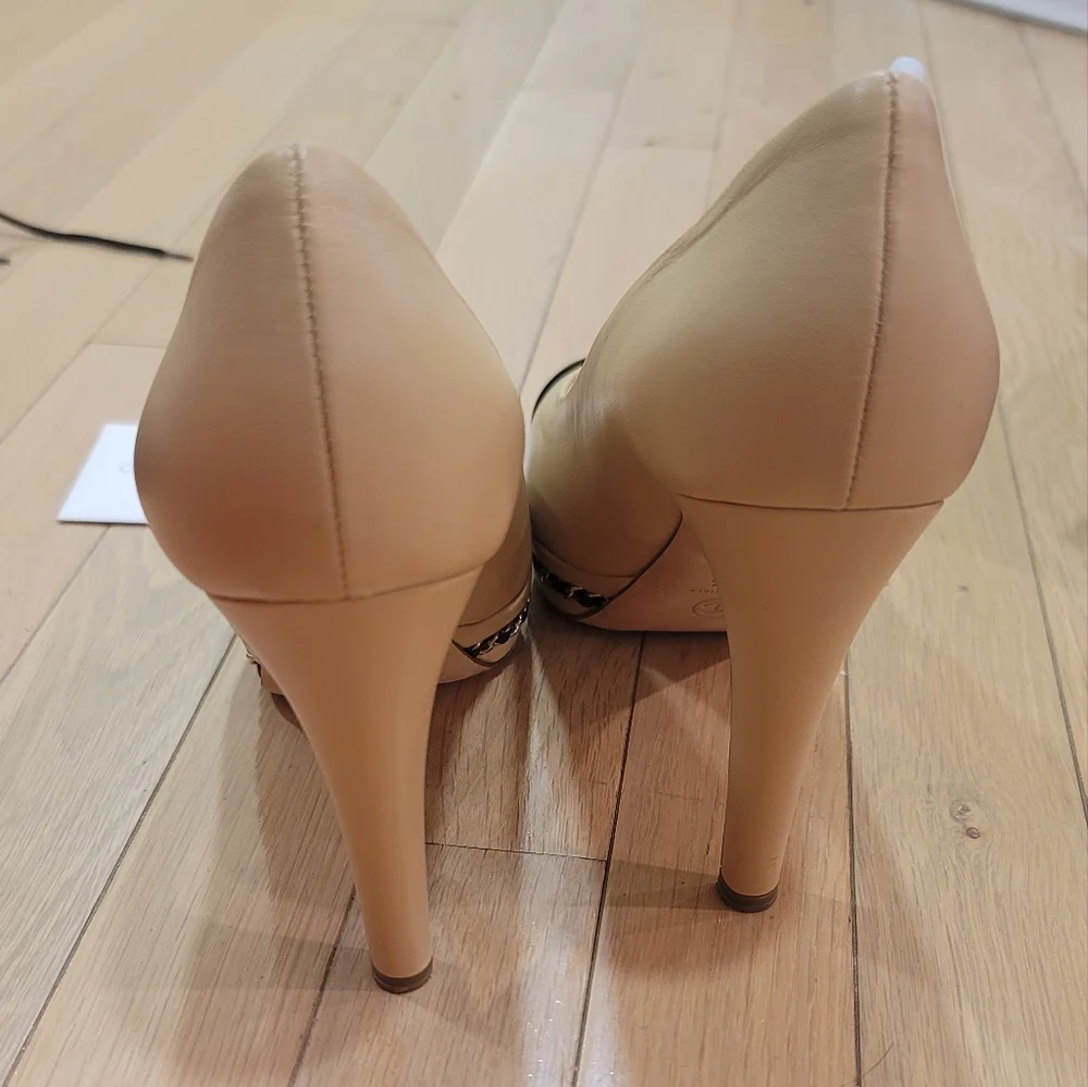 Chanel Lambskin Beige/Black Women's Shoes 39.5 - Picture 5 of 8